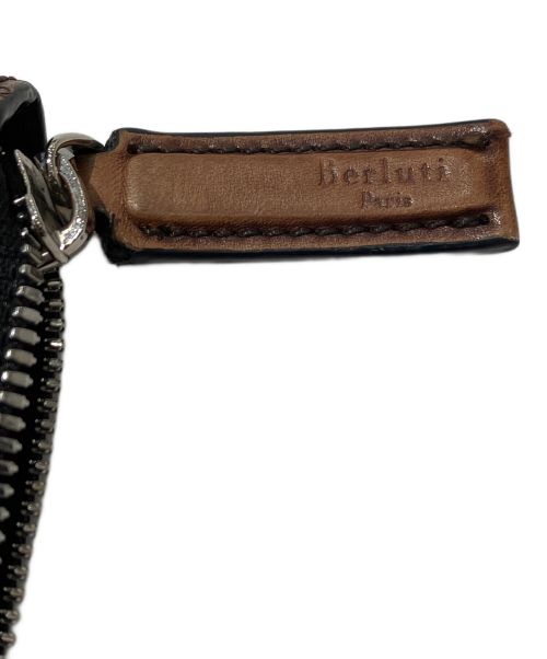 Berluti（ベルルッティ）Berluti (ベルルッティ) カリグラフィクラッチバッグ/ニノGM ブラウン サイズ:-の古着・服飾アイテム