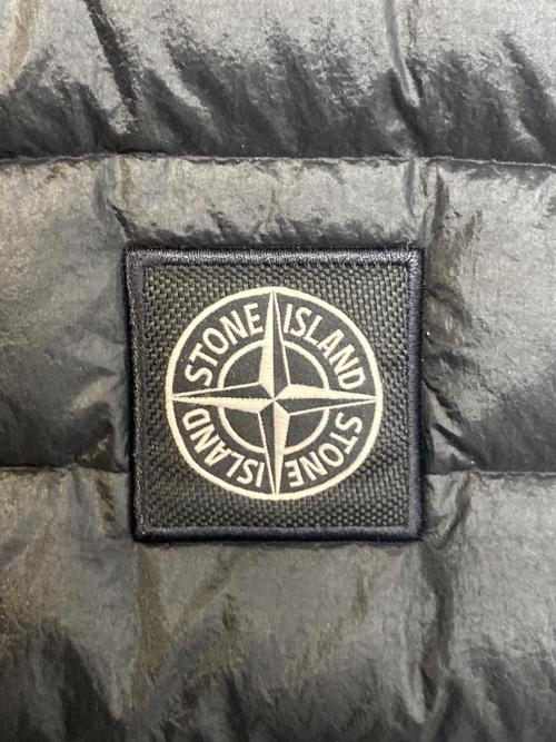 STONE ISLAND（ストーンアイランド）STONE ISLAND (ストーンアイランド) ガーメントダイナイロンパッカブルダウンベスト ブラック サイズ:Mの古着・服飾アイテム