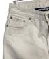 中古・古着 Palm Angels (パーム エンジェルス) White Bull Logo Patch Ripped Jeans ホワイト サイズ:29：36000円