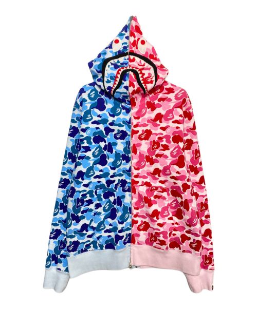A BATHING APE（アベイシングエイプ）A BATHING APE (アベイシングエイプ) ABC CAMO SEPARATE SHARK FULL ZIP HOODIE ピンク×ブルー サイズ:Lの古着・服飾アイテム