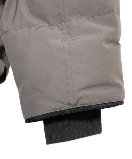 CANADA GOOSE（カナダグース）CANADA GOOSE (カナダグース) MACMILLAN PARKA グレー サイズ:Mの古着・服飾アイテム