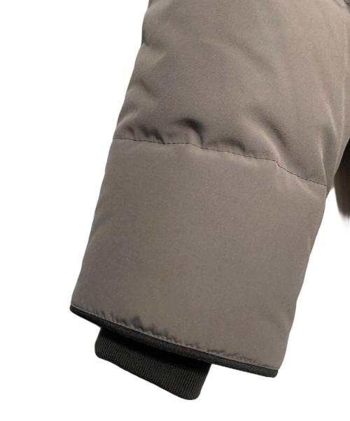 CANADA GOOSE（カナダグース）CANADA GOOSE (カナダグース) MACMILLAN PARKA グレー サイズ:Mの古着・服飾アイテム