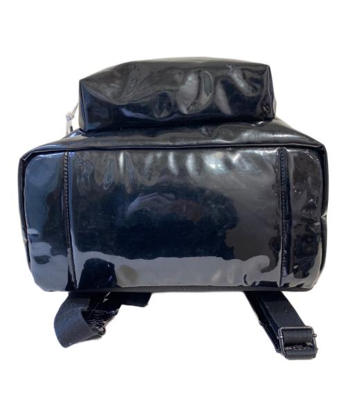 Maison Margiela 11（メゾンマルジェラ 11）Maison Margiela 11 (メゾンマルジェラ) エナメルバックパック ブラック サイズ:-の古着・服飾アイテム
