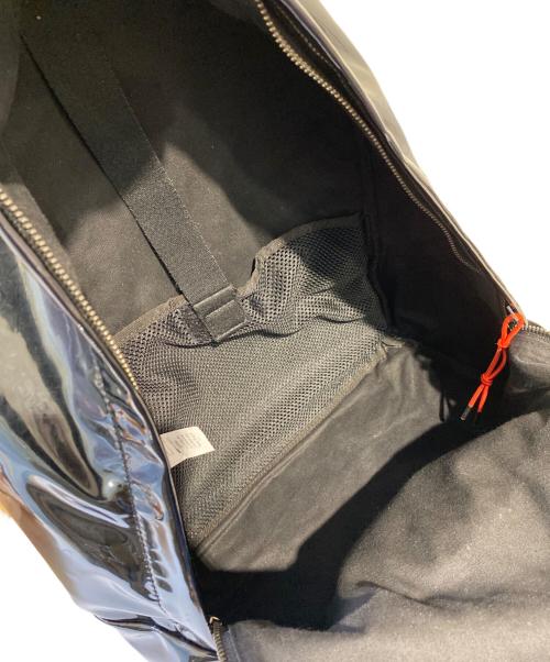 Maison Margiela 11（メゾンマルジェラ 11）Maison Margiela 11 (メゾンマルジェラ) エナメルバックパック ブラック サイズ:-の古着・服飾アイテム