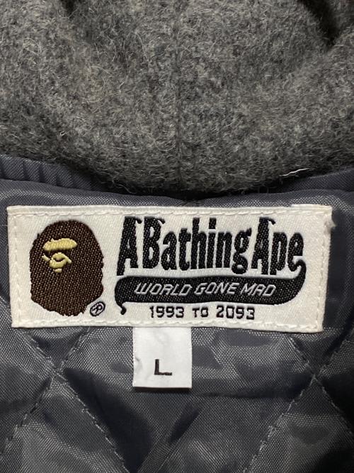 A BATHING APE（ア ベイシング エイプ）A BATHING APE (アベイシングエイプ) Shark Stadium Jacket グレー サイズ:Lの古着・服飾アイテム