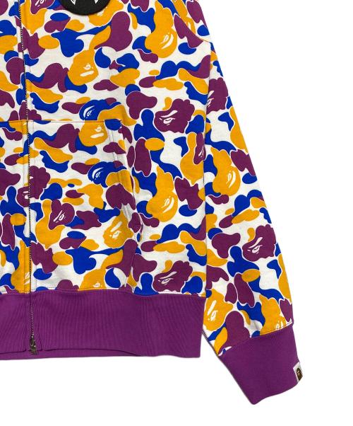 A BATHING APE（ア ベイシング エイプ）A BATHING APE (アベイシングエイプ) BEAR BRICK (ベアブリック) Shark Bearbrick Hoodie マルチカラー サイズ:Lの古着・服飾アイテム