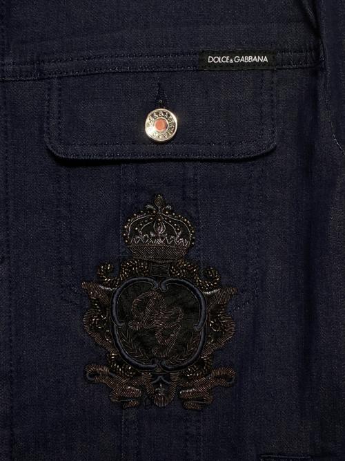 DOLCE & GABBANA（ドルチェ＆ガッバーナ）DOLCE & GABBANA (ドルチェ＆ガッバーナ) KING刺繍デニムジャケット インディゴ サイズ:50の古着・服飾アイテム