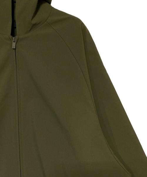 FOG ESSENTIALS（フィアオブゴッド エッセンシャル）FOG ESSENTIALS (フィアオブゴッド エッセンシャル) Bonded Nylon Hooded Bomber MILITARY カーキ サイズ:Mの古着・服飾アイテム