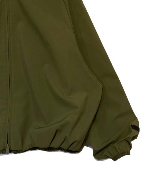 FOG ESSENTIALS（フィアオブゴッド エッセンシャル）FOG ESSENTIALS (フィアオブゴッド エッセンシャル) Bonded Nylon Hooded Bomber MILITARY カーキ サイズ:Mの古着・服飾アイテム