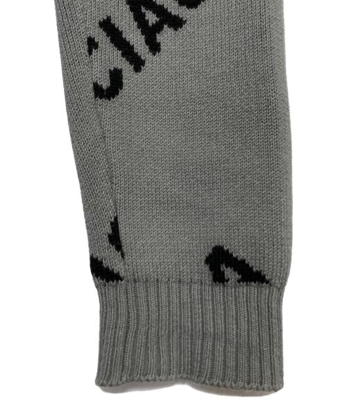 BALENCIAGA（バレンシアガ）BALENCIAGA (バレンシアガ) ジャガードロゴクルーネックニット長袖セーター グレー サイズ:Mの古着・服飾アイテム