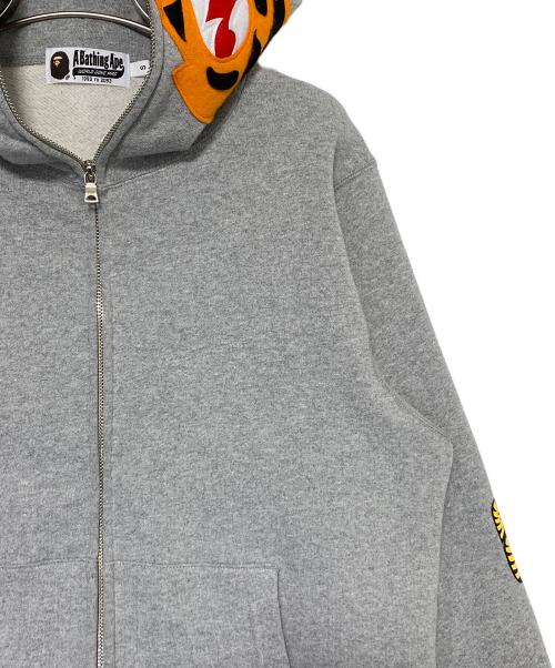 A BATHING APE（アベイシングエイプ）A BATHING APE (アベイシングエイプ) タイガー ジップパーカー グレー サイズ:Sの古着・服飾アイテム