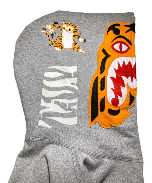A BATHING APE（アベイシングエイプ）A BATHING APE (アベイシングエイプ) タイガー ジップパーカー グレー サイズ:Sの古着・服飾アイテム