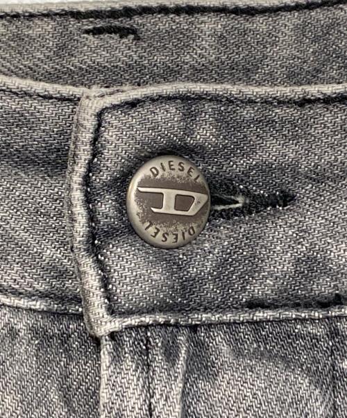 DIESEL（ディーゼル）DIESEL (ディーゼル) D-TOUCH-CARGO グレー サイズ:28の古着・服飾アイテム