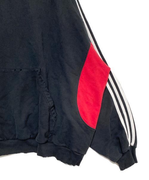 BALENCIAGA（バレンシアガ）BALENCIAGA (バレンシアガ) adidas (アディダス) Hoodie Large Fit ブラック×レッド サイズ:5の古着・服飾アイテム