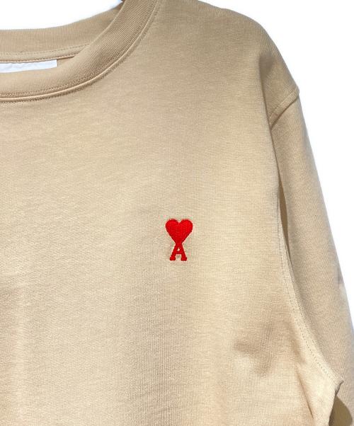 AMIPARIS（アミパリス）AMIPARIS (アミパリス) ハートロゴ入り長袖Tシャツ ベージュ サイズ:Sの古着・服飾アイテム