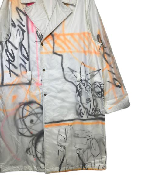 OFFWHITE（オフホワイト）OFFWHITE (オフホワイト) Futura (フューチュラ) Graffiti Arrows Trench Coat マルチカラー サイズ:Mの古着・服飾アイテム