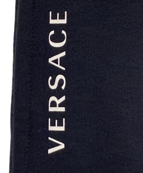 VERSACE（ヴェルサーチェ）VERSACE (ヴェルサーチェ) メデューサプリント スウェットパンツ ネイビー サイズ:XXLの古着・服飾アイテム
