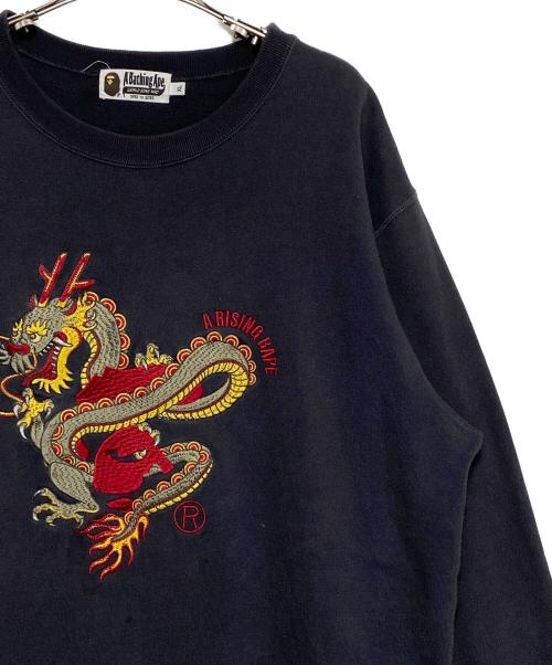 A BATHING APE（ア ベイシング エイプ）A BATHING APE (ア ベイシング エイプ) YEAR OF DRAGON CREWNECK ブラック サイズ:XLの古着・服飾アイテム