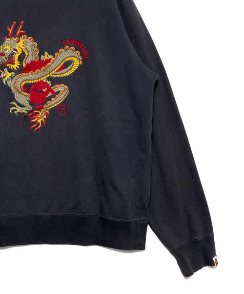 A BATHING APE（ア ベイシング エイプ）A BATHING APE (ア ベイシング エイプ) YEAR OF DRAGON CREWNECK ブラック サイズ:XLの古着・服飾アイテム