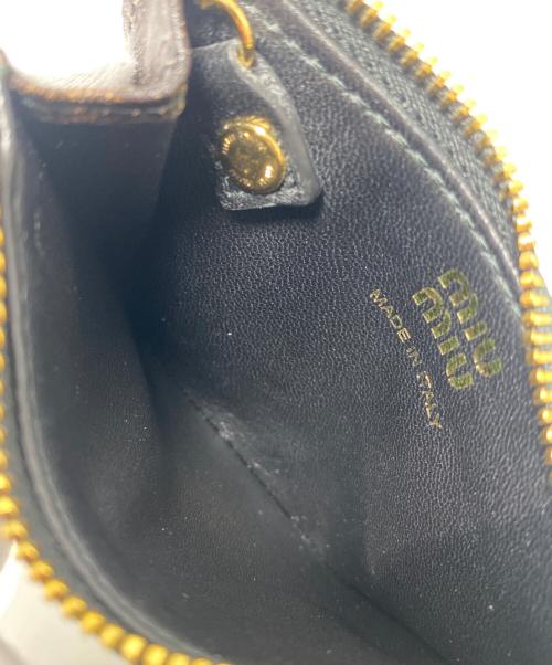 MIU MIU（ミュウミュウ）MIU MIU (ミュウミュウ) ナッパレザーカードケース ブラックの古着・服飾アイテム