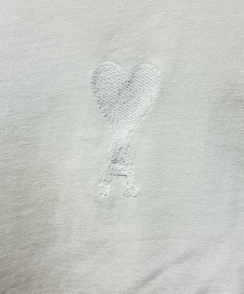 AMI Alexandre Mattiussi（アミアレクサンドルマテュッシ）AMI Alexandre Mattiussi (アミアレクサンドルマテュッシ) ハートロゴ刺繍Tシャツ ホワイト サイズ:XSの古着・服飾アイテム
