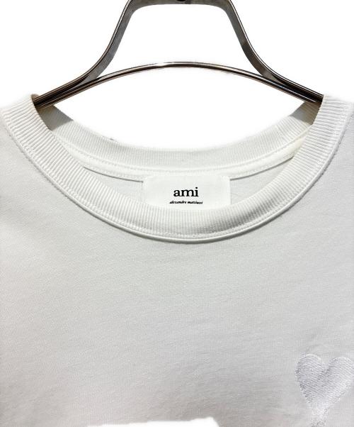 AMI Alexandre Mattiussi（アミアレクサンドルマテュッシ）AMI Alexandre Mattiussi (アミアレクサンドルマテュッシ) ハートロゴ刺繍Tシャツ ホワイト サイズ:XSの古着・服飾アイテム