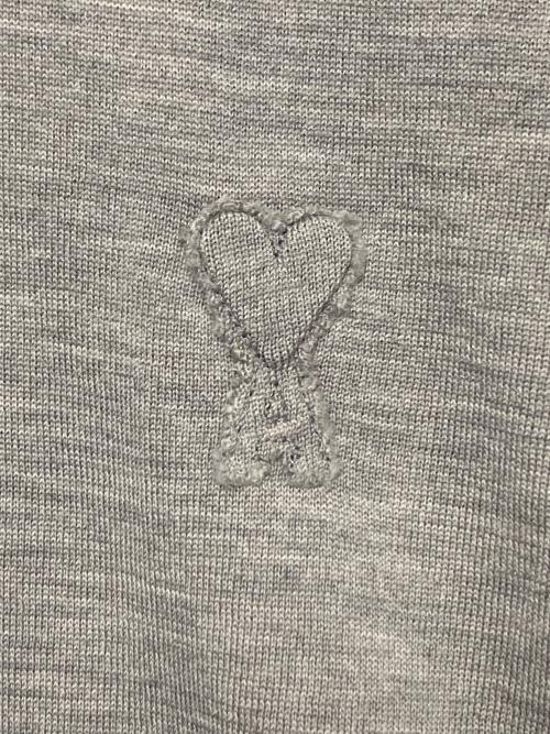 AMI Alexandre Mattiussi（アミアレクサンドルマテュッシ）AMI Alexandre Mattiussi (アミアレクサンドルマテュッシ) ハートロゴサマーニット ライトグレー サイズ:Lの古着・服飾アイテム