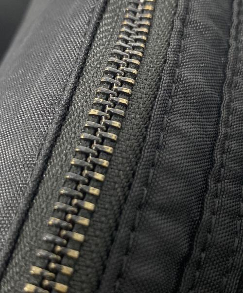 AMI Alexandre Mattiussi（アミアレクサンドルマテュッシ）AMI Alexandre Mattiussi (アミアレクサンドルマテュッシ) ハートロゴボディバッグ ブラック サイズ:-の古着・服飾アイテム