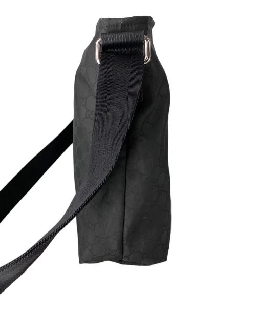 GUCCI（グッチ）GUCCI (グッチ) GGナイロンショルダーバッグ ブラック サイズ:-の古着・服飾アイテム