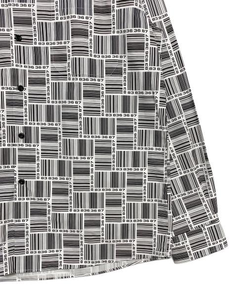 VETEMENTS（ヴェトモン）VETEMENTS (ヴェトモン) BARCODE MONOGRAM SHIRT ブラック×ホワイト サイズ:Mの古着・服飾アイテム