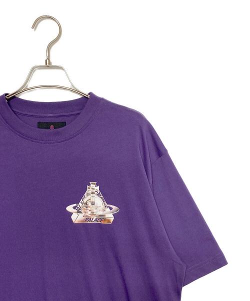 PALACE（パレス）PALACE (パレス) Vivienne Westwood (ヴィヴィアンウエストウッド) オーブTシャツ パープル サイズ:Mの古着・服飾アイテム