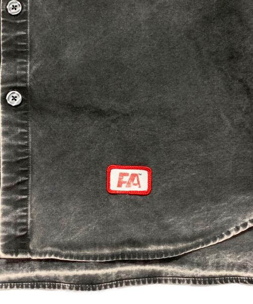 RRR123 RIVINGTON roi Rebis（RRR123 リヴィントンロイレビス）RRR123 RIVINGTON roi Rebis (RRR123 リヴィントンロイレビス) Working man shirt ブラック サイズ:-の古着・服飾アイテム