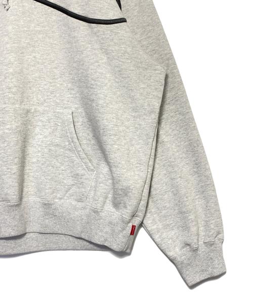SUPREME（シュプリーム）SUPREME (シュプリーム) Shoulder Script Hooded Sweatshirt ライトグレー サイズ:Mの古着・服飾アイテム