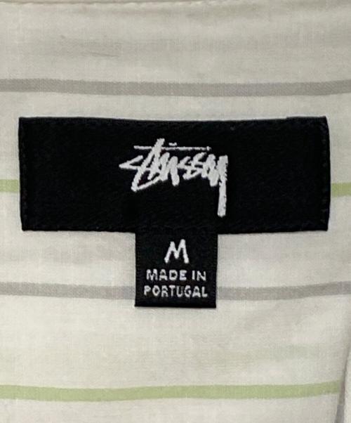 stussy（ステューシー）stussy (ステューシー) シャツ ホワイト×グリーン サイズ:Mの古着・服飾アイテム
