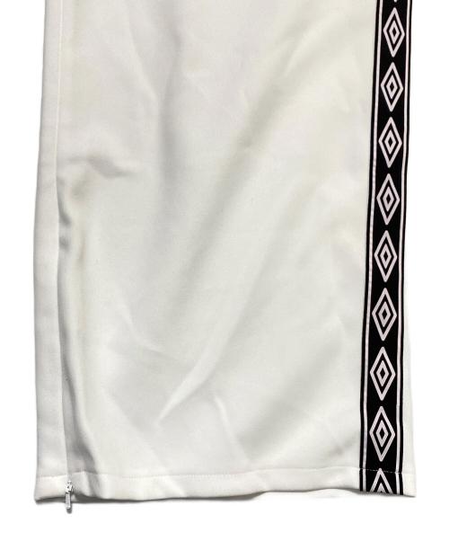 BASICKS（ベイシックス）BASICKS (ベイシックス) UMBRO (アンブロ) 2WAYトラックパンツ ホワイト サイズ:Sの古着・服飾アイテム