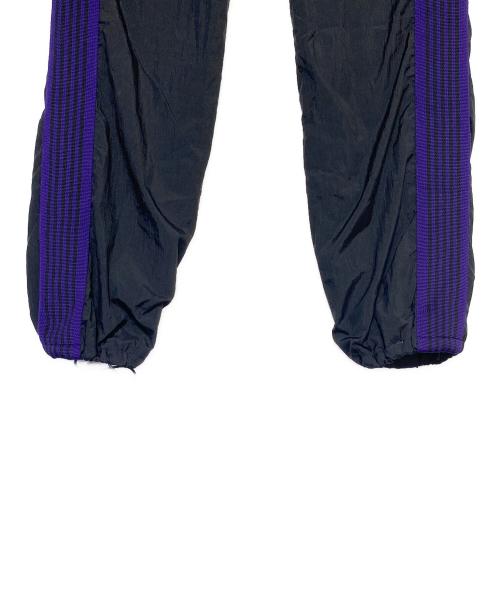Needles（ニードルズ）Needles (ニードルズ) BEAMS (ビームス) Nylon Track Pants ブラック×パープル サイズ:Sの古着・服飾アイテム