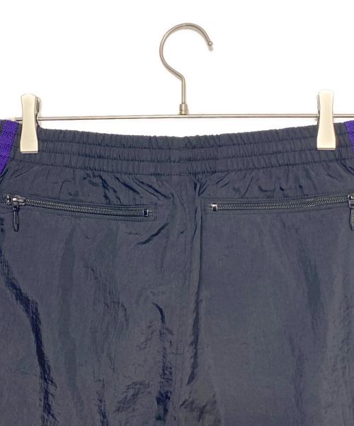 Needles（ニードルズ）Needles (ニードルズ) BEAMS (ビームス) Nylon Track Pants ブラック×パープル サイズ:Sの古着・服飾アイテム