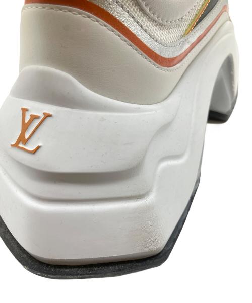 LOUIS VUITTON（ルイ ヴィトン）LOUIS VUITTON (ルイ ヴィトン) 2023年 Louis Vuitton Archlight 2.0 Calfskin Sneakers/ ホワイト サイズ:38の古着・服飾アイテム