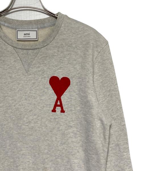 AMI Alexandre Mattiussi（アミアレクサンドルマテュッシ）AMI Alexandre Mattiussi (アミアレクサンドルマテュッシ) ハートロゴクルーネックスウェット ライトグレー サイズ:Sの古着・服飾アイテム