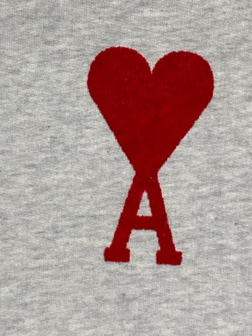 AMI Alexandre Mattiussi（アミアレクサンドルマテュッシ）AMI Alexandre Mattiussi (アミアレクサンドルマテュッシ) ハートロゴクルーネックスウェット ライトグレー サイズ:Sの古着・服飾アイテム