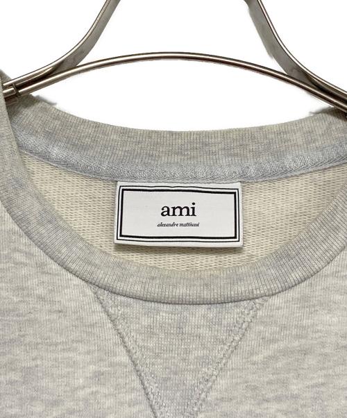 AMI Alexandre Mattiussi（アミアレクサンドルマテュッシ）AMI Alexandre Mattiussi (アミアレクサンドルマテュッシ) ハートロゴクルーネックスウェット ライトグレー サイズ:Sの古着・服飾アイテム