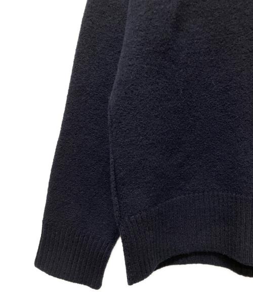 AMI Alexandre Mattiussi（アミアレクサンドルマテュッシ）AMI Alexandre Mattiussi (アミアレクサンドルマテュッシ) ハートロゴタートルネックセーター　UKS406.018 ネイビー サイズ:Ｍの古着・服飾アイテム