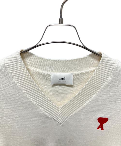 AMI Alexandre Mattiussi（アミアレクサンドルマテュッシ）AMI Alexandre Mattiussi (アミアレクサンドルマテュッシ) ハートロゴニットベスト　UKS708.016 ホワイト サイズ:Sの古着・服飾アイテム