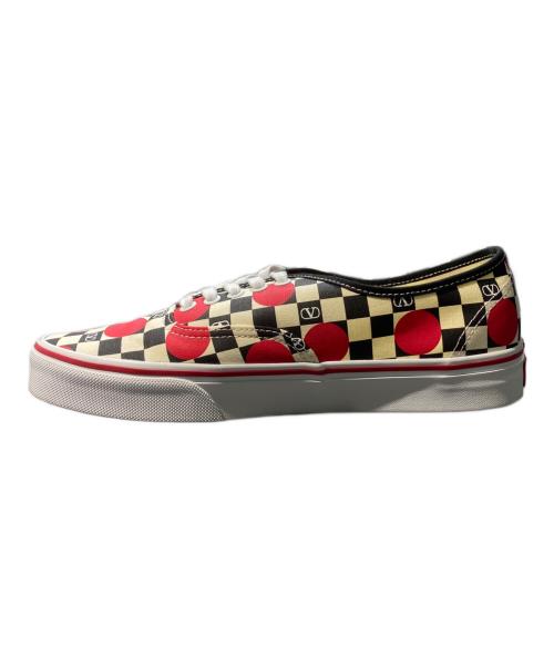 VANS（ヴァンズ）VANS (バンズ) VALENTINO (ヴァレンティノ) Vロゴ チェッカーボードプリント キャンパスローカットスニーカー ホワイト×ブラック×レッド サイズ:42の古着・服飾アイテム