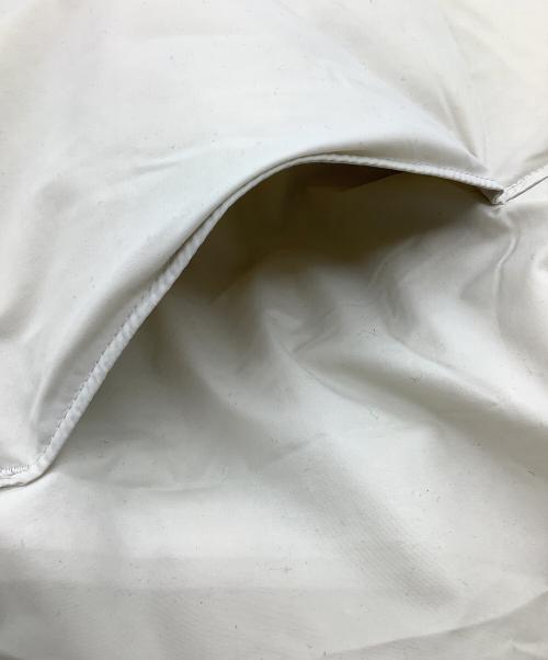 NANGA（ナンガ）NANGA (ナンガ) ポンチョマフラー アイボリー 未使用品の古着・服飾アイテム