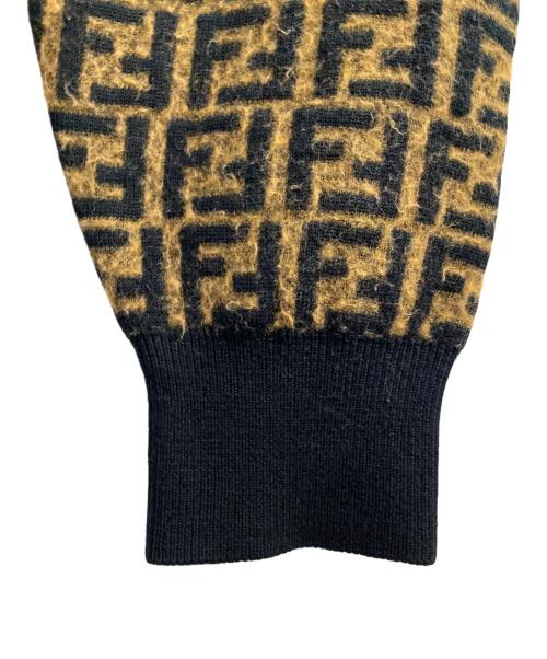 FENDI（フェンディ）FENDI (フェンディ) ニット ベージュ サイズ:不明の古着・服飾アイテム