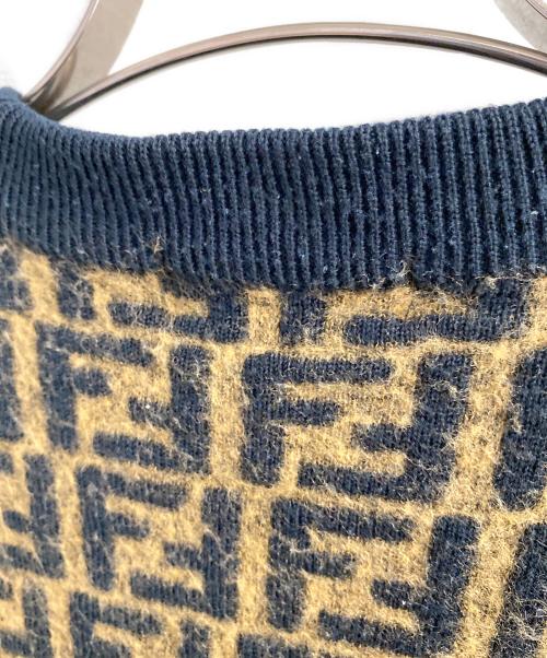 FENDI（フェンディ）FENDI (フェンディ) ニット ベージュ サイズ:不明の古着・服飾アイテム