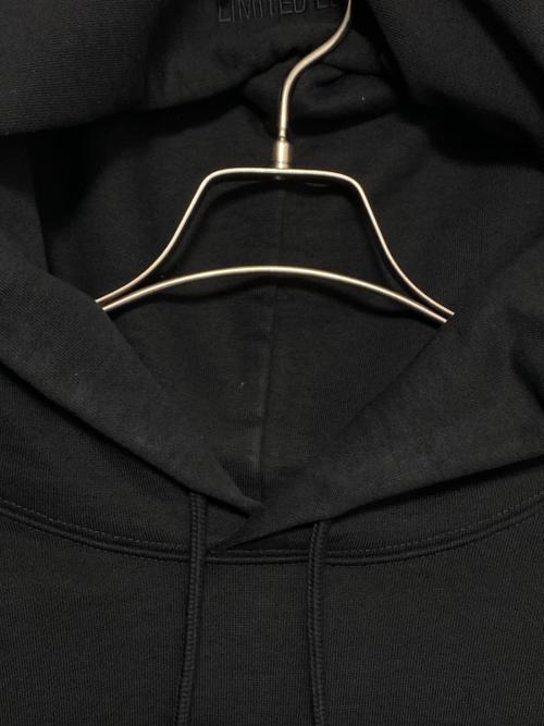 vetement（ヴェットモン）vetement (ヴェットモン) Sleeve Gothic Hoodie ブラック サイズ:Mの古着・服飾アイテム