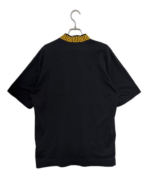 FENDI（フェンディ）FENDI (フェンディ) VERSACE (ヴェルサーチェ) ネックロゴ カットソー ブラック サイズ:Lの古着・服飾アイテム