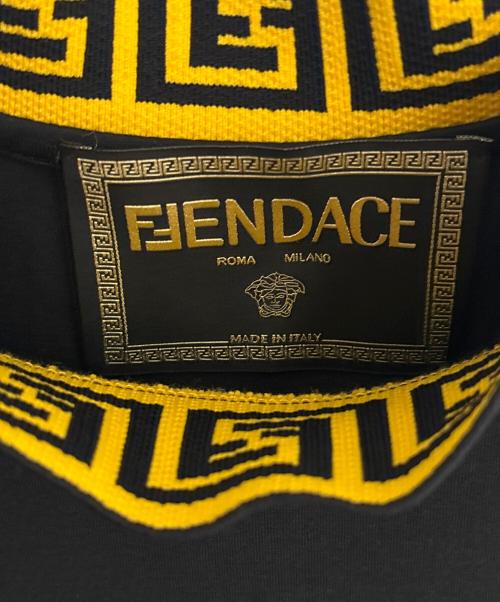 FENDI（フェンディ）FENDI (フェンディ) VERSACE (ヴェルサーチェ) ネックロゴ カットソー ブラック サイズ:Lの古着・服飾アイテム